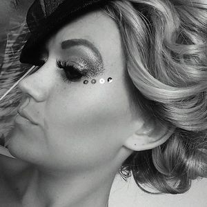 Meet your Posher, Kalli